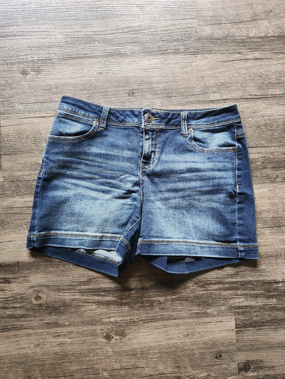 Maurices Faded Medium Wash Blue Denim Shorts